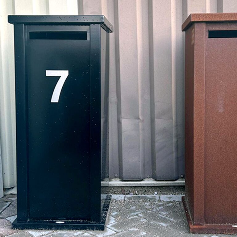 Postkasse af pulverlakeret stål Arizona Type S