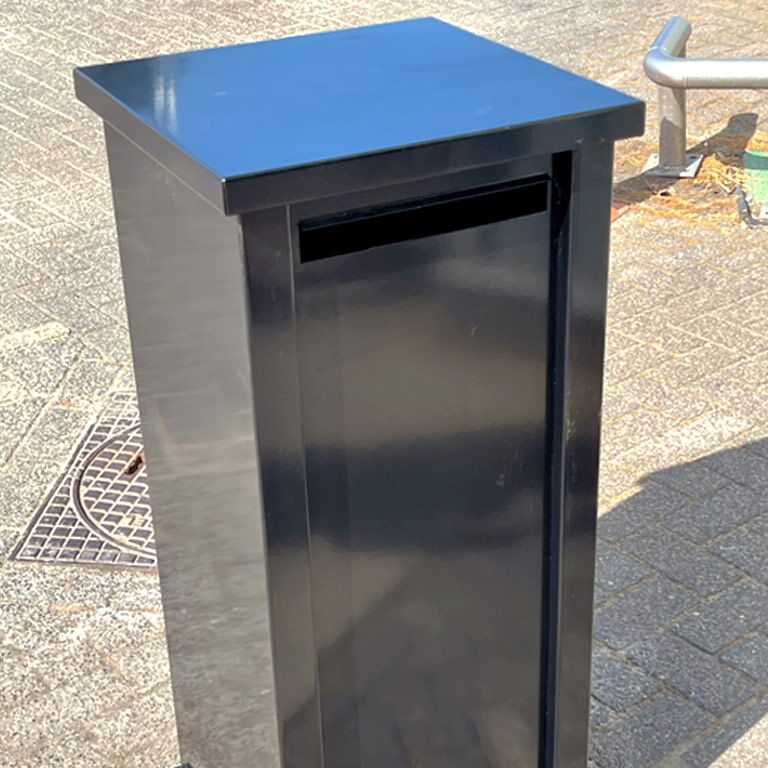 Postkasse af pulverlakeret stål Arizona Type S