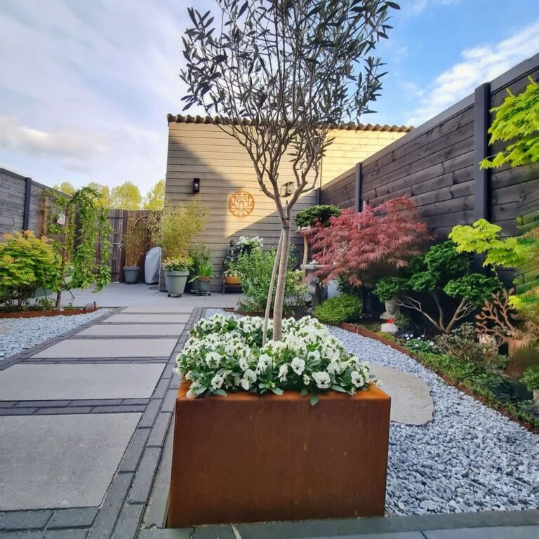 Vægdekoration af cortenstål Lotusblomst