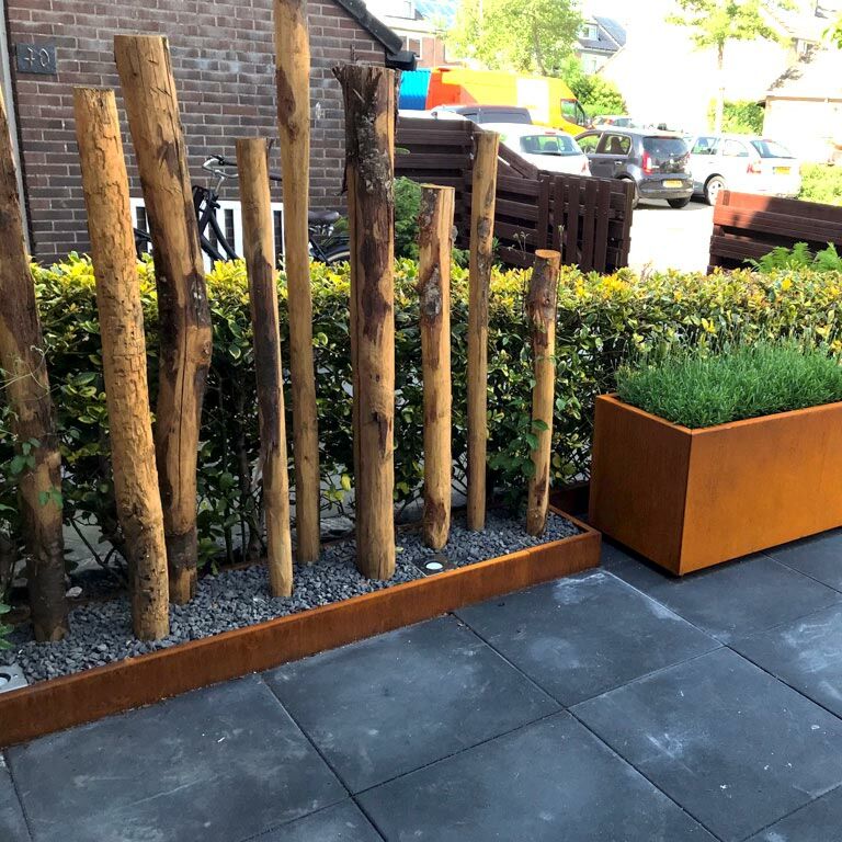 Bedkant af cortenstål bukket 22 cm (længde 150 cm)