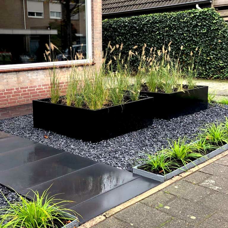 Plantekasse af pulverlakeret stål Miami 120 x 120 cm
