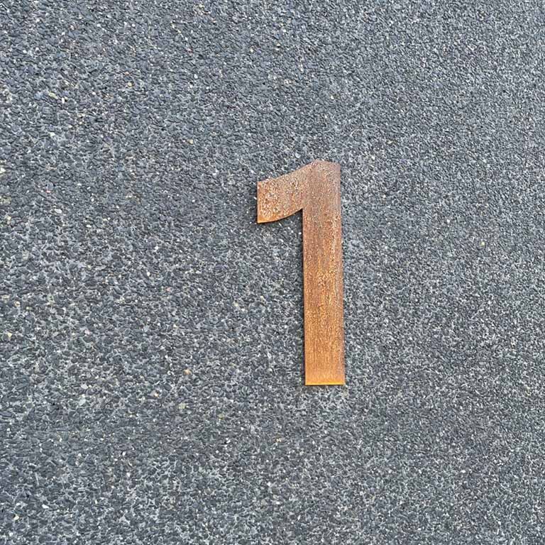 Cortenstål husnummer 1 - 12,9 x 30 cm