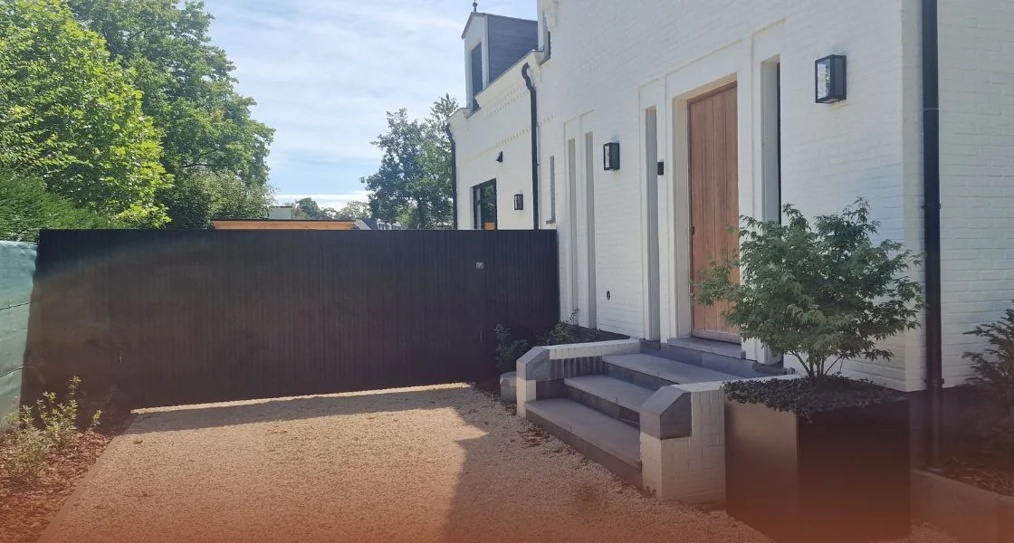 Inspiration til forhave med indkørsel