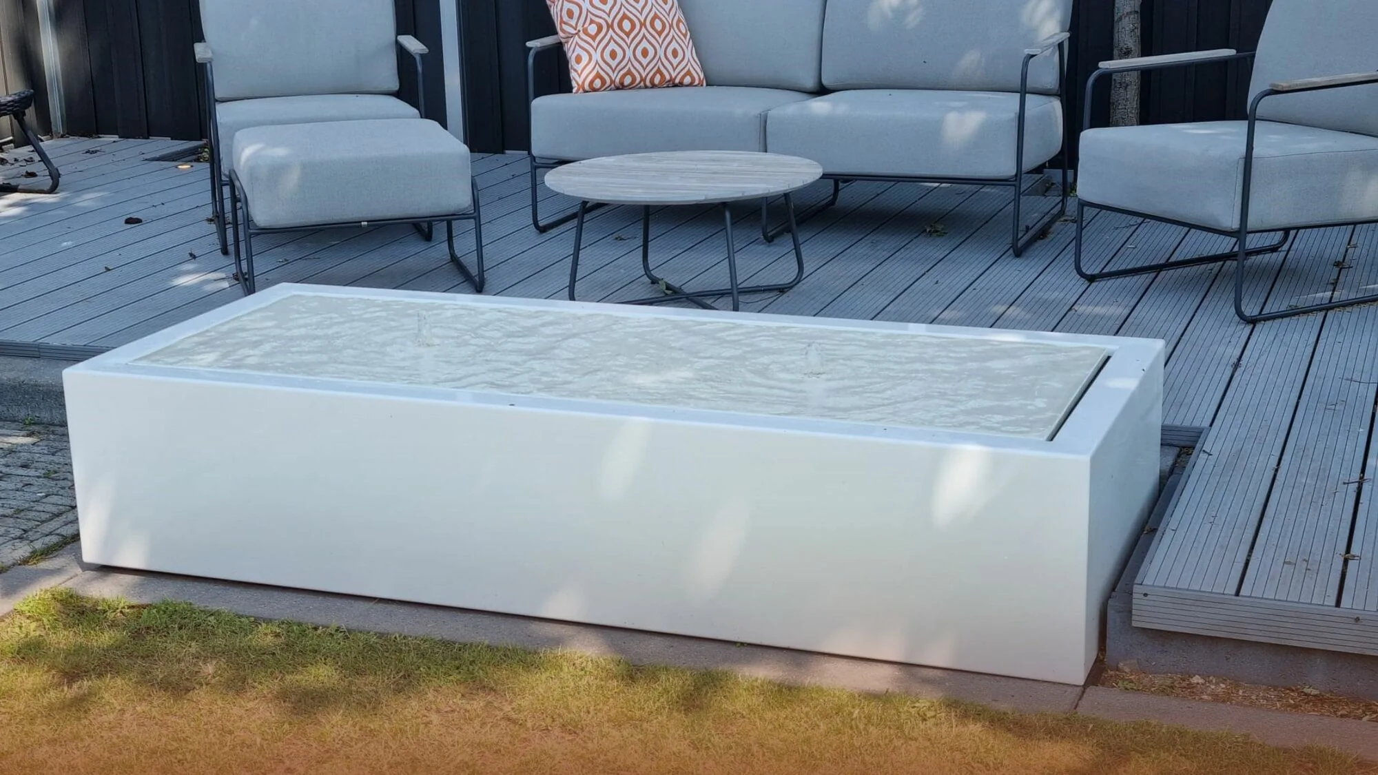 Hvordan vedligeholder jeg mit vandbord eller vandornament?